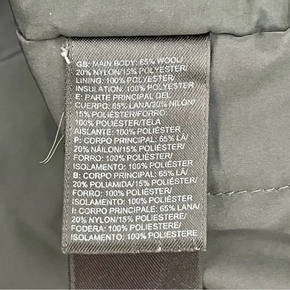 The North Face Plaid Jacket - Picture 5 of 5